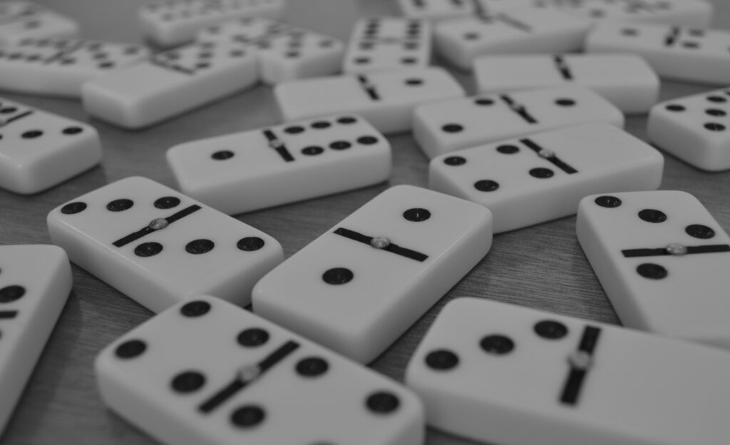 Domino-pelit: säännöt